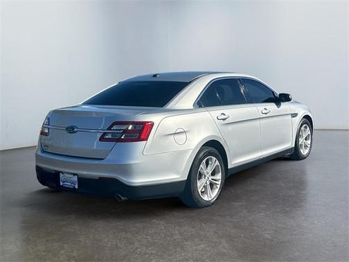 2017 Ford Taurus SE