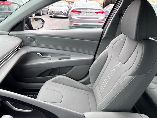Abyss Black 2026 Hyundai ELANTRA Sport