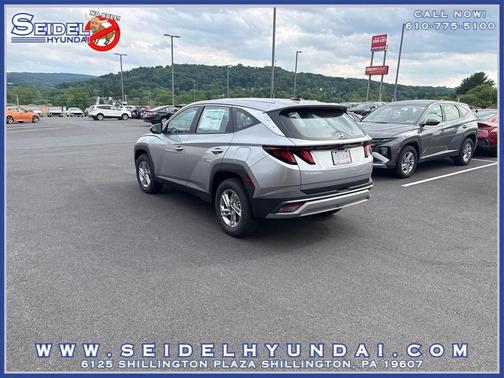 Shimmering Silver 2026 Hyundai TUCSON SE