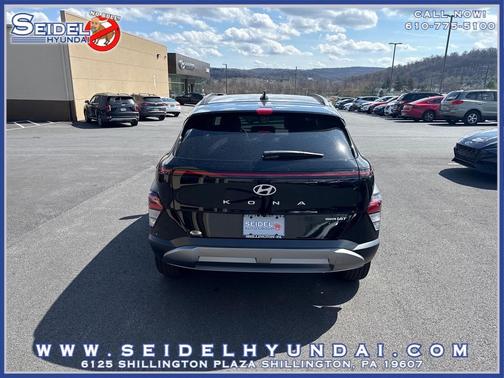 Abyss Black Pearl 2026 Hyundai KONA SEL Premium