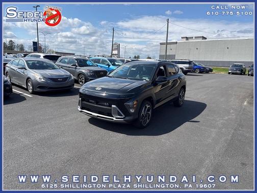 Abyss Black Pearl 2026 Hyundai KONA SEL Premium