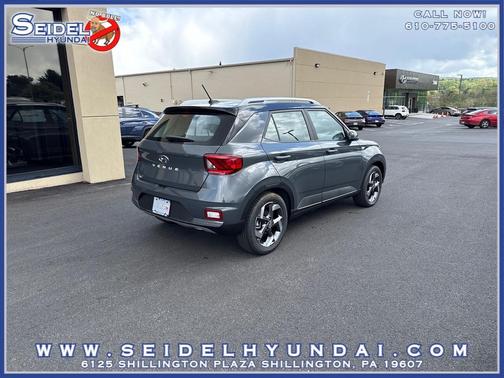 Ecotronic Gray w/Black Roof 2026 Hyundai VENUE SEL w/Two-Tone Roof