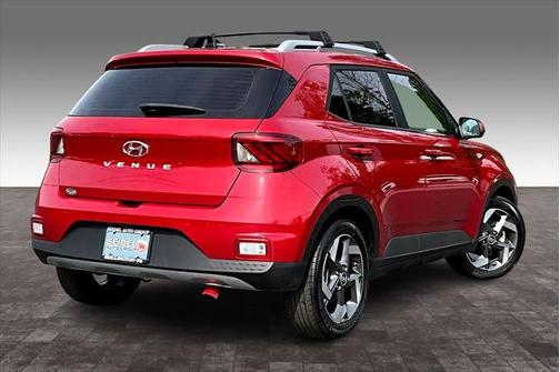 2022 Hyundai VENUE Limited