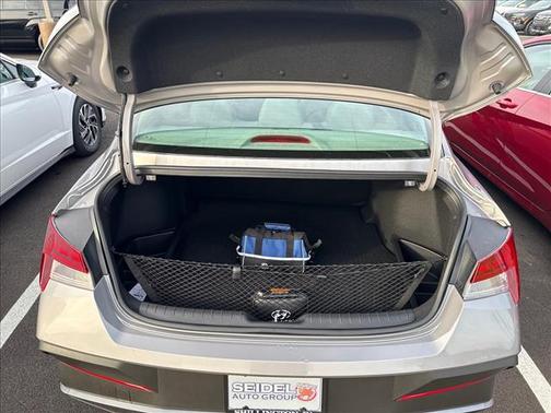 2026 Hyundai ELANTRA HEV SEL Sport