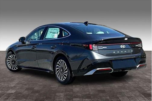 2025 Hyundai SONATA Hybrid Limited