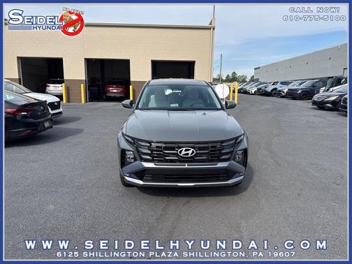 Hampton Gray 2026 Hyundai TUCSON SE