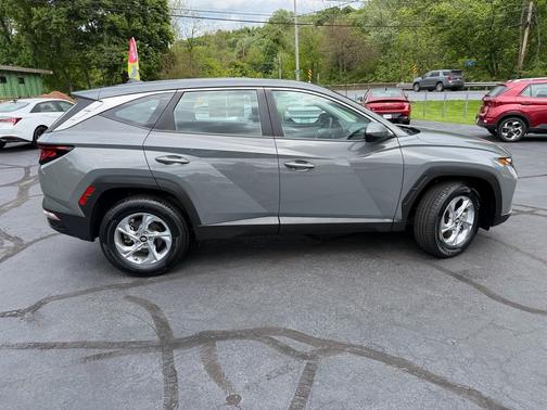 Hampton Gray 2024 Hyundai TUCSON SE