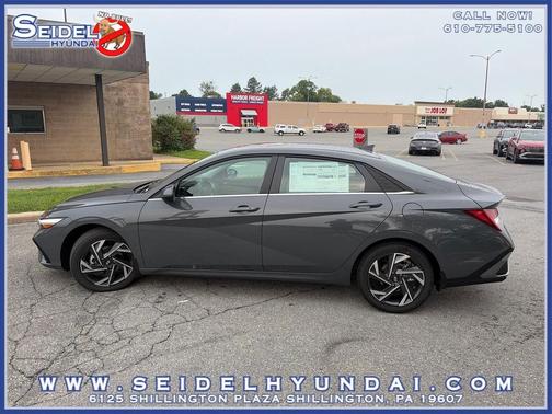 Ecotronic Gray 2026 Hyundai ELANTRA Limited