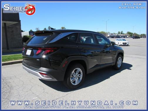 Phantom Black 2026 Hyundai TUCSON SE