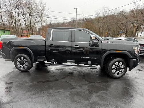2025 GMC Sierra 2500 Denali