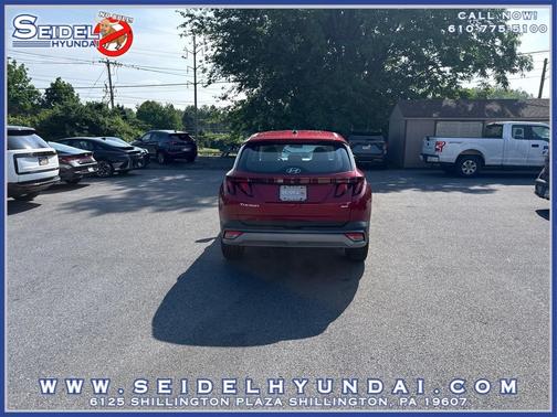 Ultimate Red 2026 Hyundai TUCSON SE