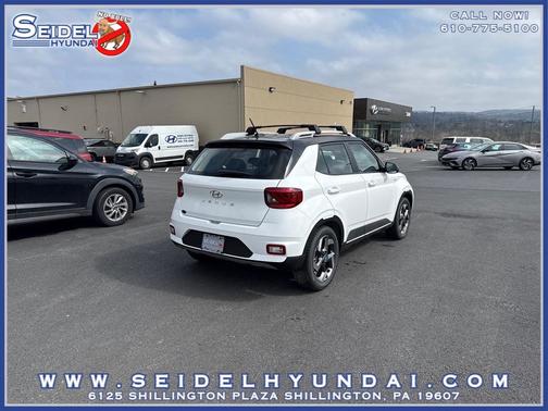 2026 Hyundai VENUE SEL w/Two-Tone Roof