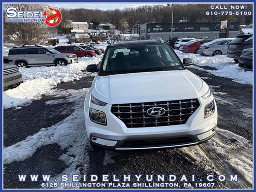 2026 Hyundai VENUE SEL w/Two-Tone Roof