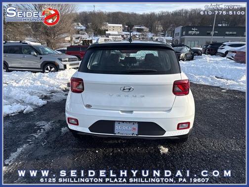 2026 Hyundai VENUE SEL w/Two-Tone Roof