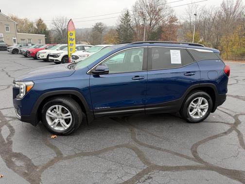 2022 GMC Terrain SLE