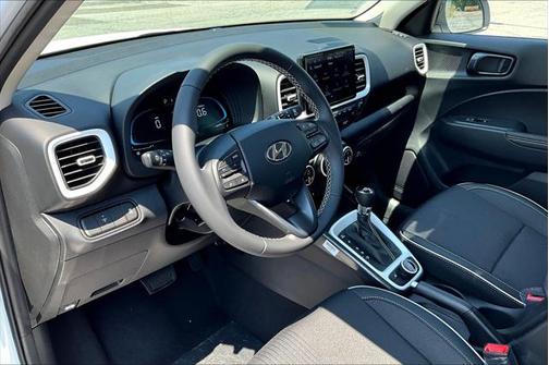 2025 Hyundai VENUE Limited