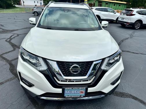 2017 Nissan Rogue SL