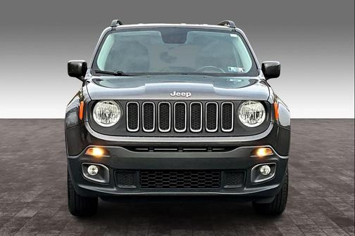 Granite Crystal Metallic Clearcoat 2016 Jeep Renegade Latitude