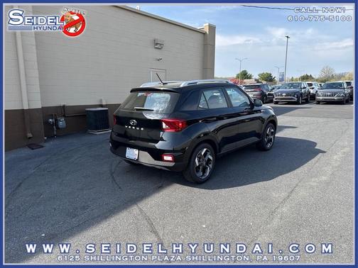 Onyx Black 2026 Hyundai VENUE SEL