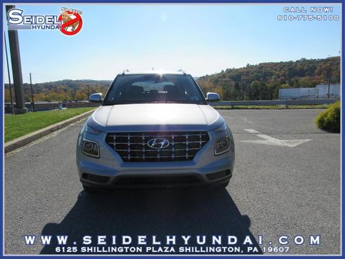 Shimmering Silver 2026 Hyundai VENUE SEL