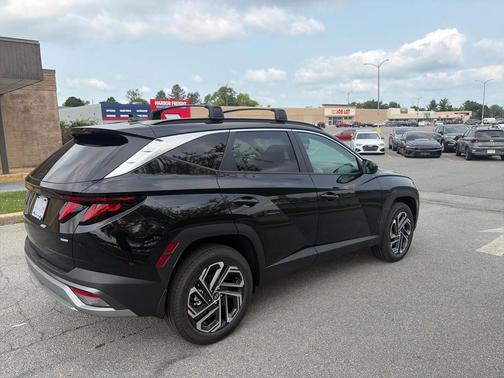 Phantom Black 2026 Hyundai TUCSON SEL Plus