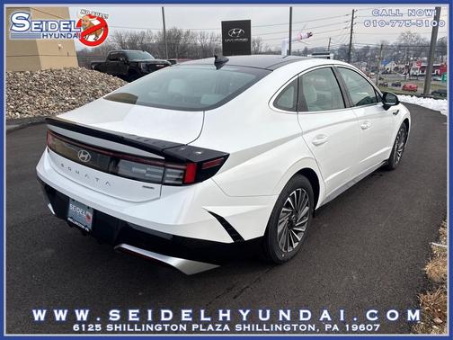 2026 Hyundai SONATA Hybrid SE