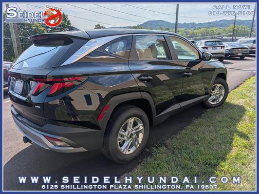2025 Hyundai TUCSON SE