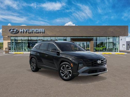 Phantom Black 2026 Hyundai TUCSON SEL Plus