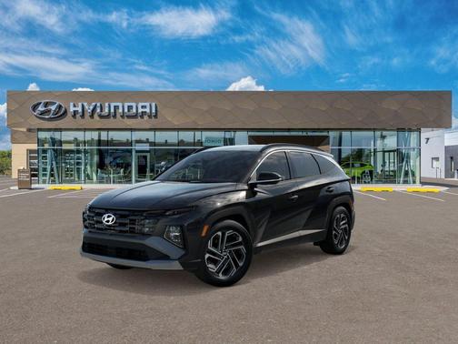 Phantom Black 2026 Hyundai TUCSON SEL Plus