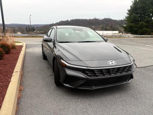 2026 Hyundai ELANTRA Sport