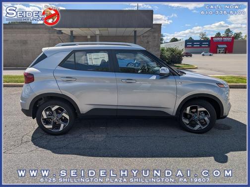 Shimmering Silver 2026 Hyundai VENUE SEL