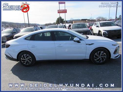 2026 Hyundai SONATA Hybrid SE