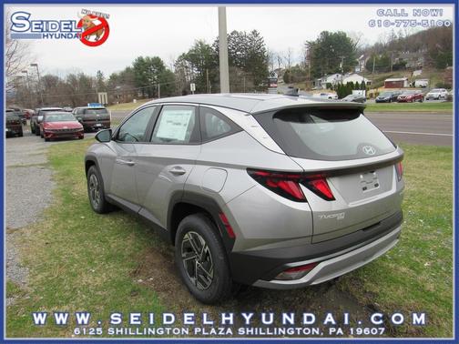 Shimmering Silver 2026 Hyundai TUCSON Hybrid Blue SE