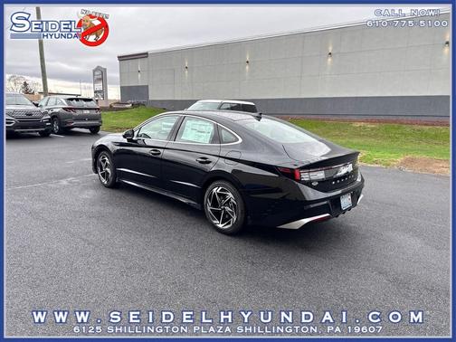 Abyss Black 2026 Hyundai SONATA SEL