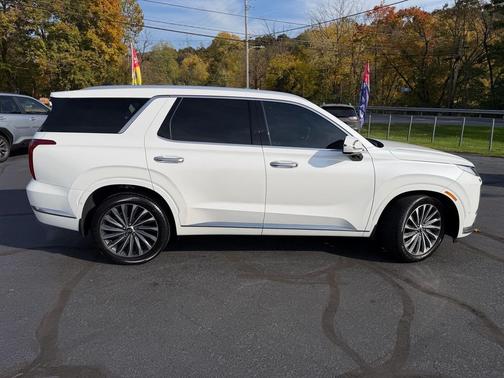 Hyper White 2024 Hyundai PALISADE Calligraphy