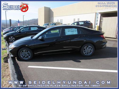 Abyss Black 2026 Hyundai ELANTRA HEV Blue