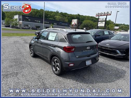 Ecotronic Gray 2026 Hyundai VENUE SEL