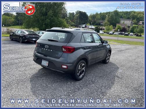 Ecotronic Gray 2026 Hyundai VENUE SEL