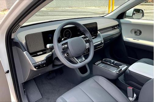 2025 Hyundai IONIQ 5 SEL