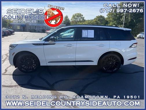 Pristine White Metallic Tri-Coat 2023 Lincoln Aviator Reserve AWD
