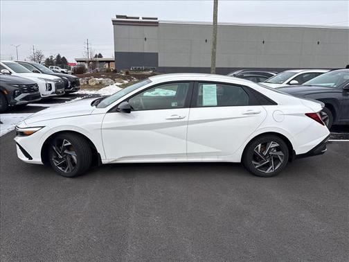 2025 Hyundai ELANTRA Sport