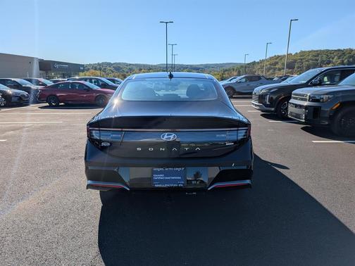 2024 Hyundai SONATA Hybrid Limited