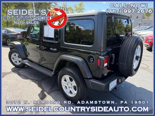 Black Clearcoat 2022 Jeep Wrangler Unlimited Sport