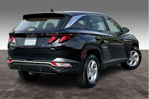 2022 Hyundai TUCSON SE