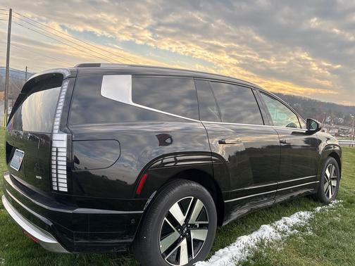 2026 Hyundai IONIQ 9 SEL