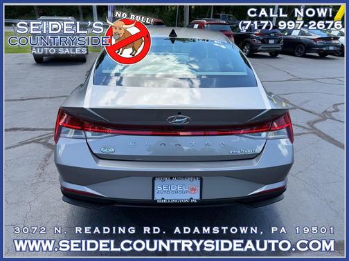 Fluid Metal 2023 Hyundai ELANTRA HEV Blue