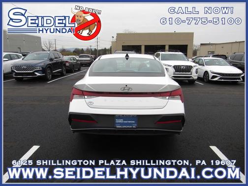 2025 Hyundai ELANTRA SE