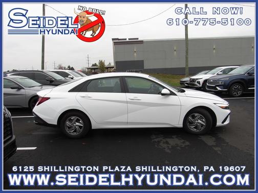 2025 Hyundai ELANTRA SE