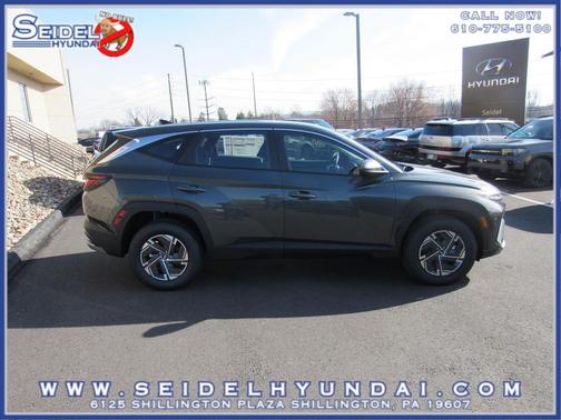 Amazon Gray 2026 Hyundai TUCSON Hybrid Blue SE