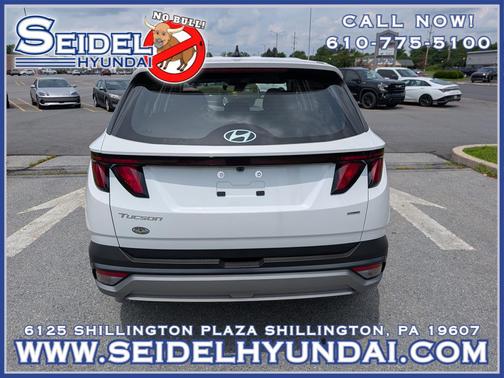 2025 Hyundai TUCSON SE
